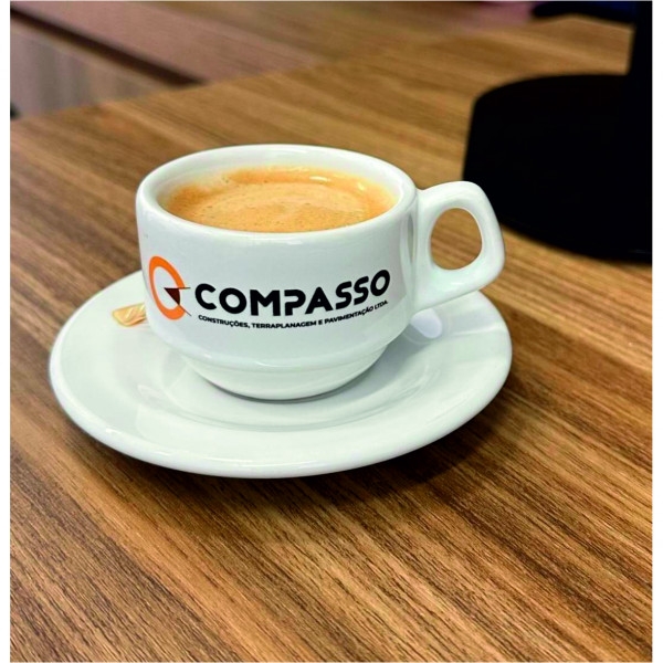 Xícara em cerâmica 180ml com pires 